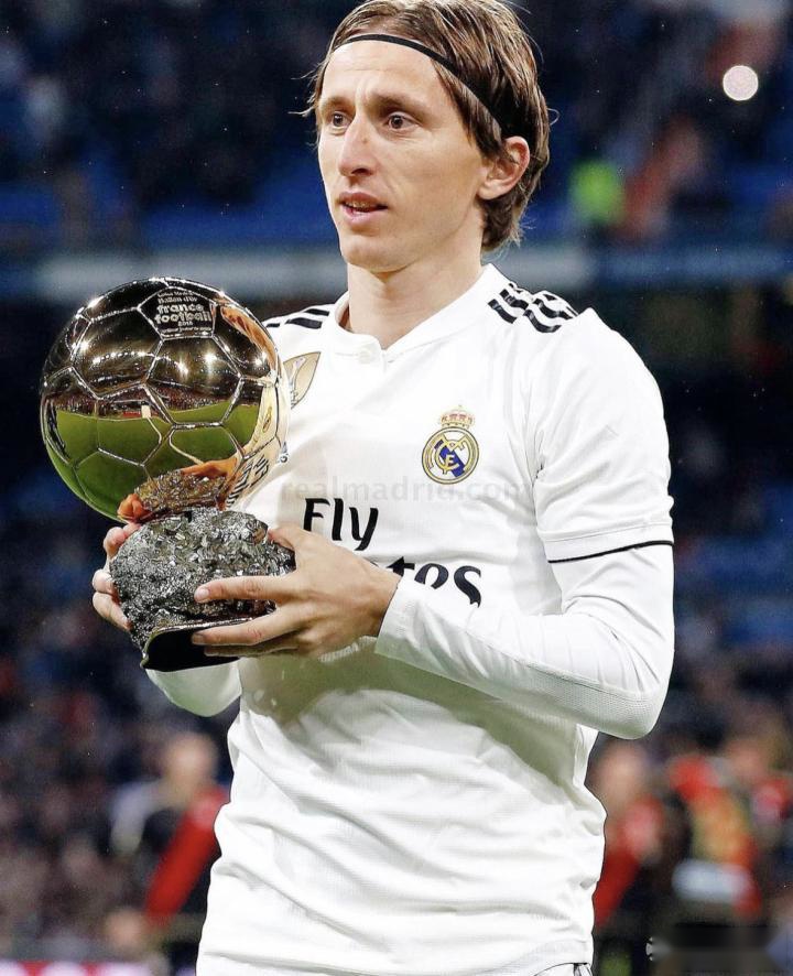 2020 赛季：由于疫情，大联盟宣布所有球员底薪按比例发放