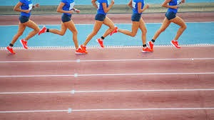 为什么棒球比赛中的裁判会在每一局结束后检查投手的双手