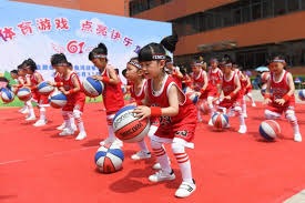 LPL第三赛段开启，各战队还有哪些问题？最强全华班还有希望吗？